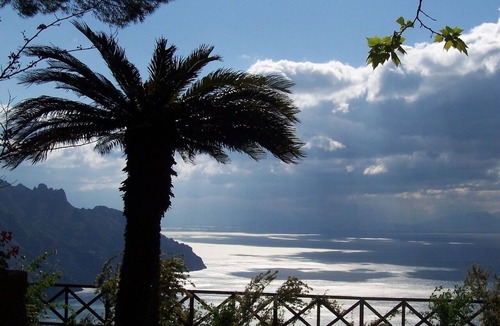 Historical Downtown Salerno Apartment | The Enchantment House, cozy apartment 2 minutes from the beach.