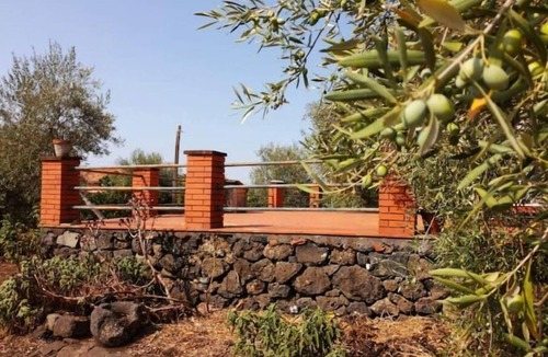Belpasso House | THE GARDEN OF ETNA - ETNA GARDEN COTTAGE
