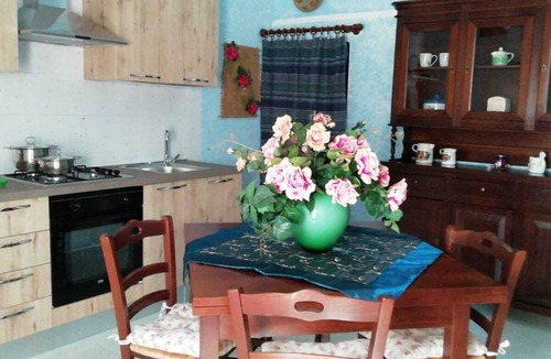 Castellammare del Golfo House | The house is 900 m. away from the beach, 200 m. from the center, 100 m. Supermarket
