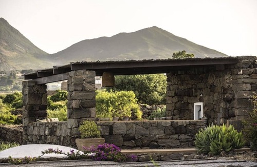 Pantelleria Villa | The luxury of silence - Dammuso Le Bughe