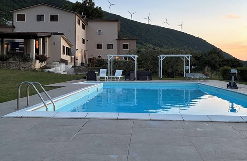 Sant'Agata de'Goti Apartment | The Masseria Tidei vacation home in the Benevento countryside is an oasis of relaxation.