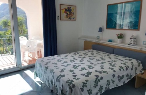 Barano d'Ischia Villa | The Pine Tree "Villa Nunzia"