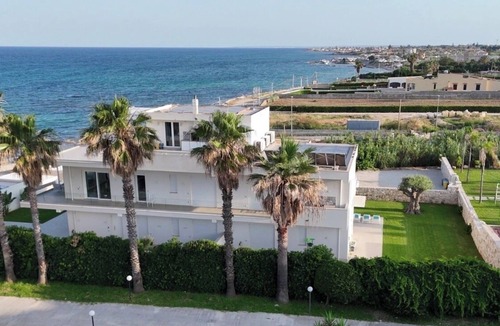 Avola Villa | The San Carlo Puntocom Paradiso, sea ​view, with swimming pool and parking
