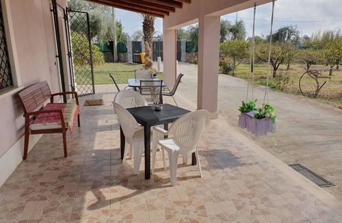 Solarino Villa | The three Floriana flowers