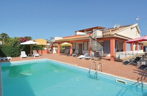 Caucana-finaiti-casuzze-finaiti Nord Apartment | These 6 recently built, simply furnished apartments are located about 300m from the sea.