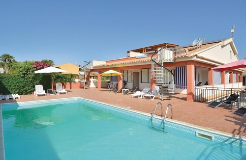 Caucana-finaiti-casuzze-finaiti Nord Apartment | These 6 recently built, simply furnished apartments are located about 300m from the sea.