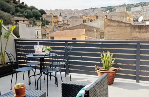 Modica Apartment | Tirella Home Romantic Houses in the Heart of Lower Modica