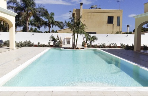 Mazara del Vallo Apartment | TORTUGA2 APARTMENT WITH SHARED POOL USABLE AT NIGHT