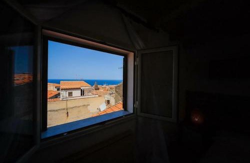 Old Town House | Tower Sea View