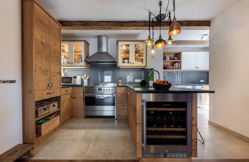 Going am Wilden Kaiser Ski Chalet | Traditional 300yr old Tyrolean Chalet with Wellness & Billiards: 250m to skilift
