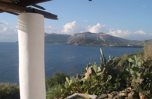 Lipari House | Traditional Eolian House "Luna"- Unique experience
