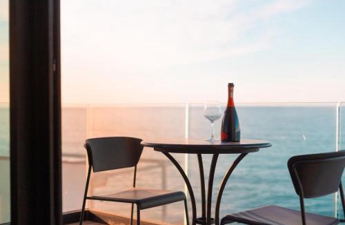 Old Town Apartment | TRAMONTO SUL MARE by CefaLux