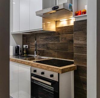 Messina Apartment | Tribunale Basement Apartment