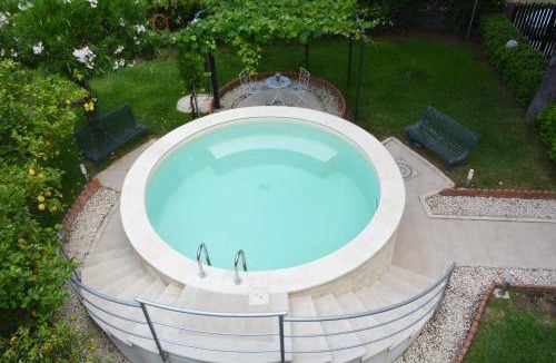 Nunziata Villa | Triskelion