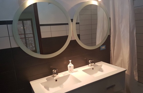 Caltanissetta Apartment | trivani 4 beds in the center