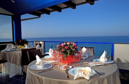 Castel Di Tusa Hotel | Tus'Hotel