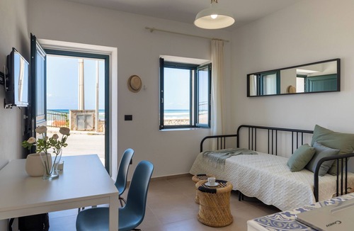 Castel Di Tusa House | Tusa Bay. Enjoy the sun and sea at 2BR house a few steps away from the beach.