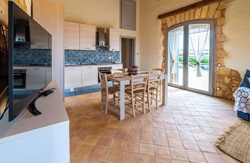 Menfi Villa | Two units, luxury, pool, seascape, vegetable garden