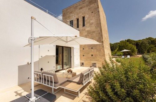 Il Monte Villa | Ultra-Lux Tower Villa: Dual Pools, Near Beaches