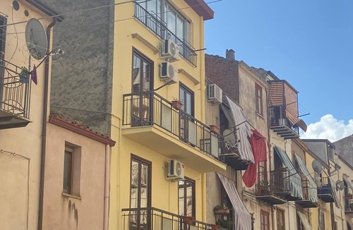 Castelbuono House | Umberto primo rooms Short-term rentals castelbuono