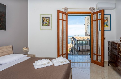Sferracavallo Bed & Breakfast | Una Terrazza sul Golfo