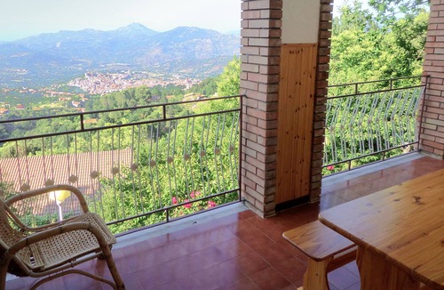 Castelbuono House | Unique countryside house close to mountains and sea