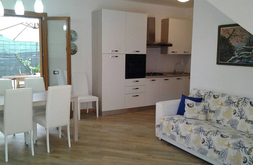 Noto Marina House | Vacation Home Geranium - Residence Eloro