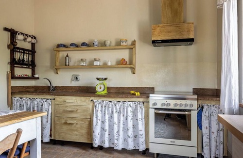 Bovara House | Vacation Home in Castel Ritaldi with 2 bedrooms sleeps 4