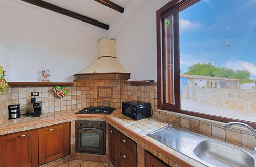 Syracuse House | Vacation home Parisi by Interhome
