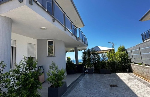 Marina di Zambrone House | Vacation home right by the sea - dream location with sea views