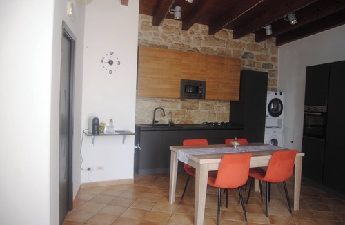 Alcamo Historic Center Apartment | Vacation House "BEDDA MIA"