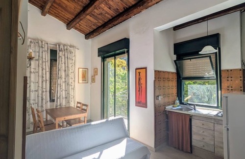 Pollina Apartment | 🌿Vacation rentals, relaxation, and the beach just a stone's throw from Cefalù. 🏖️