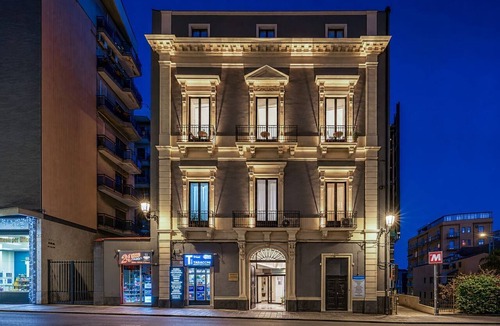 Borgo-Sanzio House | Vasta Charming Rooms- GALATEA deluxe room with balcony