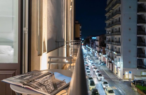 Borgo-Sanzio House | Vasta Charming Rooms- POLIFEMO deluxe room with balcony