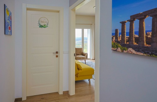 Ribera Apartment | Venere Apartment cozy apartment in Sicily overlooking the Mediterranean Sea