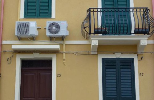Milazzo Apartment | VentodiMilazzo Blu House