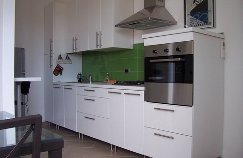 Pozzallo Apartment | Very bright beachfront apartment