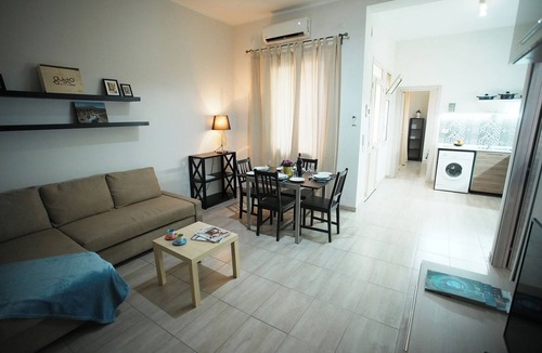 Acradina Apartment | Very central apartment ten minutes from everything