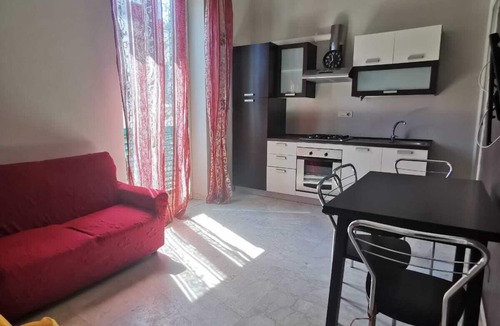 Quartieri Nuovi della Mosella Apartment | Very central three-room apartment in a period building