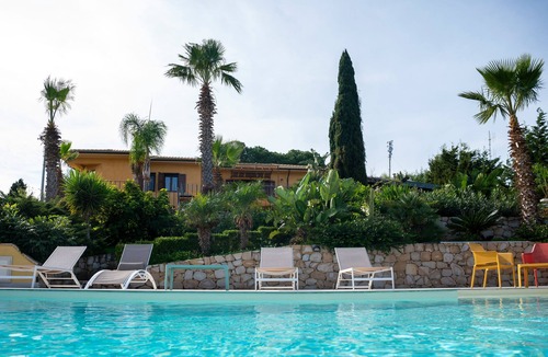 Cefalu Apartment | Very nice and generous apartment in the middle of charming Mediterranean nature