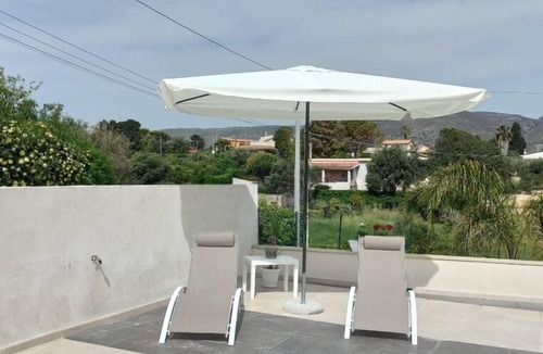 Gallina Villa | Villa 100m from the sea
