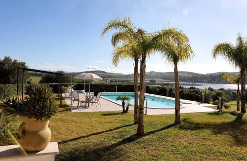 Paceco Villa | Villa Agaver with swimming pool overlooking the lake