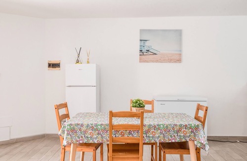Licata Villa | Villa 'Al Tramonto Vista Mare' with Sea View, Wi-Fi and Air Conditioning
