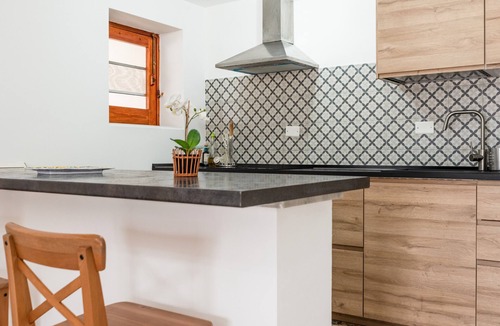 Licata Villa | Villa 'Al Tramonto Vista Mare' with Sea View, Wi-Fi and Air Conditioning