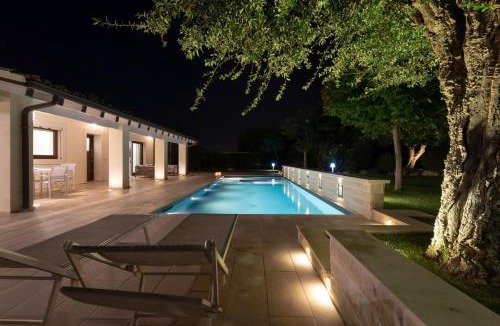 Casa Papa Villa | Villa Angelina - IsulaTravel