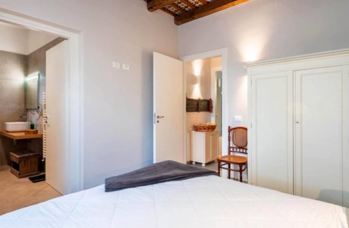 Casa Santa Apartment | Villa Angelina, La stalla: two bedrooms & two bathrooms apartment