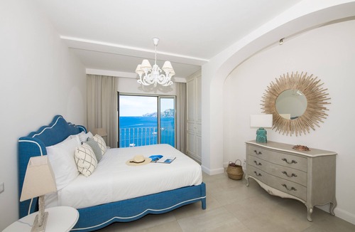 Positano Villa | Villa Arzilla 1 with charming view, w/o steps, parking and private beach