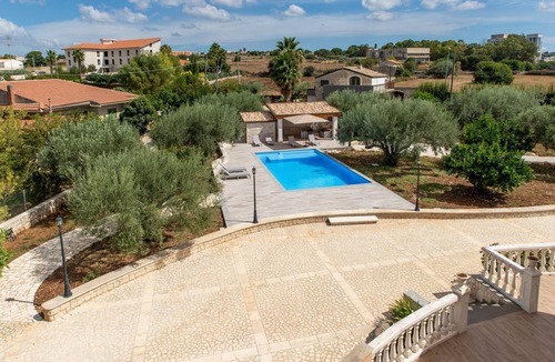 Modica Villa | Villa Bartolomeo with Pool, Garden and Wi-Fi