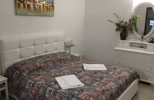 Viagrande Apartment | Villa Bonaccorso - Il Casotto il "Limone verde" An oasis of tranquility immersed in nature in the fo