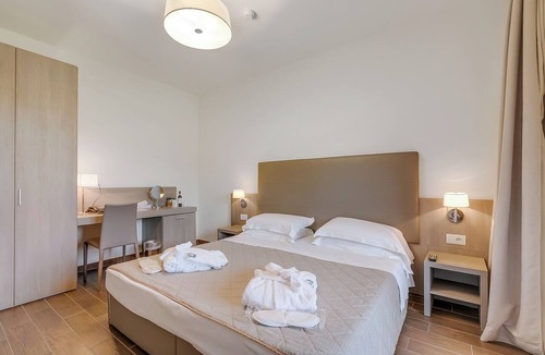 Castelletto d'Orba Hotel | Villa Carolina Golf View 7, Castelletto d’Orba, Italy
